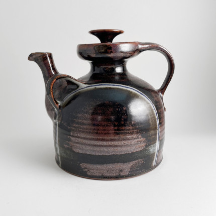 Ceramic teapot by Jane Bailey, Denmark