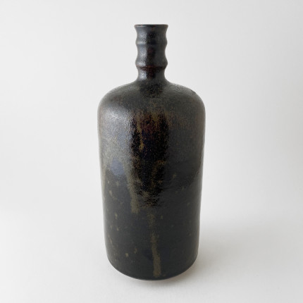 Ceramic vase by german ceramist Volker Ellwanger