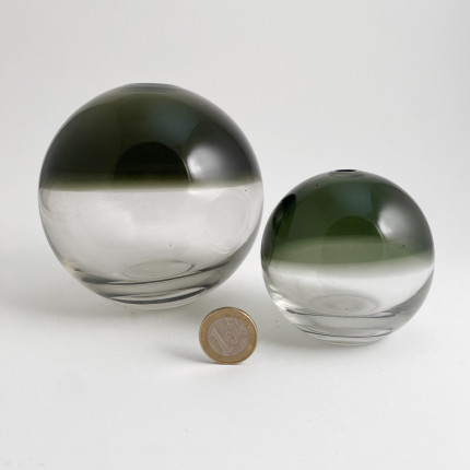 A pair of thunder ball vases by Timo Sarpaneva for Iittala