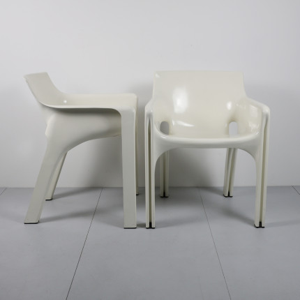 Pair of Gaudi chairs by Vico Magistretti for Artemide circa 1970