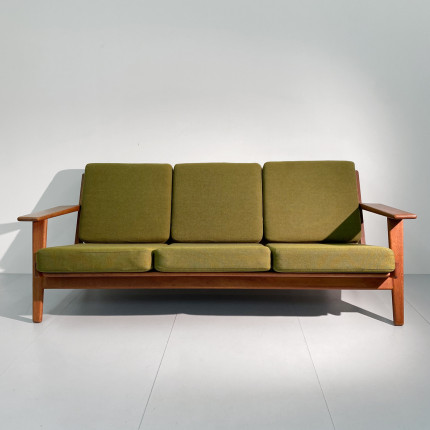 Sofa design by Hans Wegner GE290 for Getama