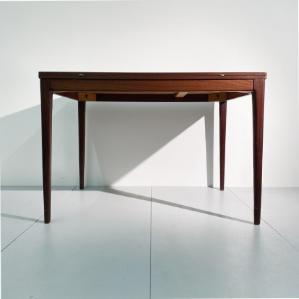 Mid-Century extendable teak scandinavian table by Hugo Troeds 1960s