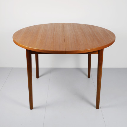 Mid-Century extendable teak scandinavian table by Hugo Troeds 1960s